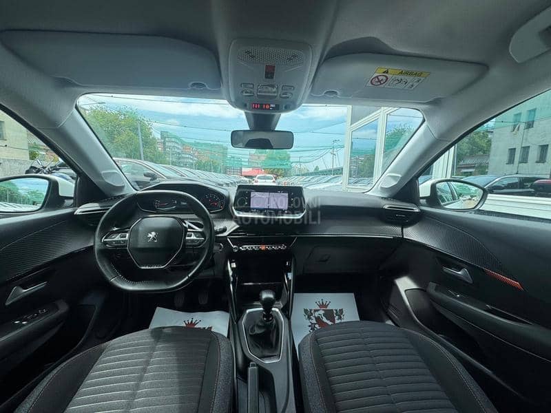 Peugeot 208 1.2 B