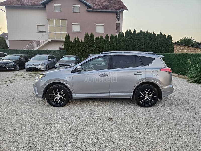 Toyota RAV 4 Hibrid Fu LL Opre ma