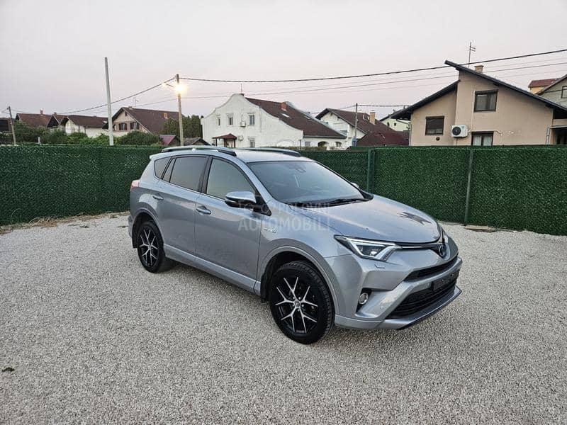 Toyota RAV 4 Hibrid Fu LL Opre ma