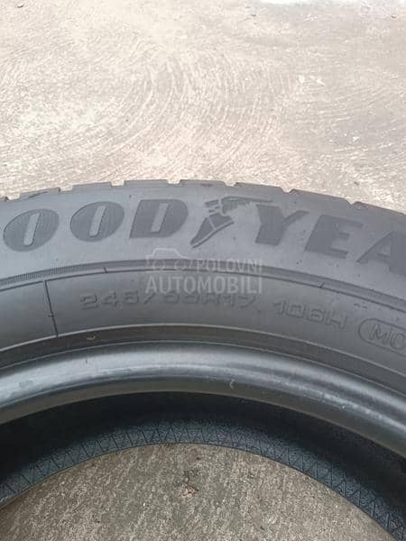 Goodyear 245/55 R17 Zimska