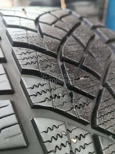 Goodyear 245/55 R17 Zimska