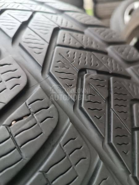 Pirelli 255/45 R19 Zimska
