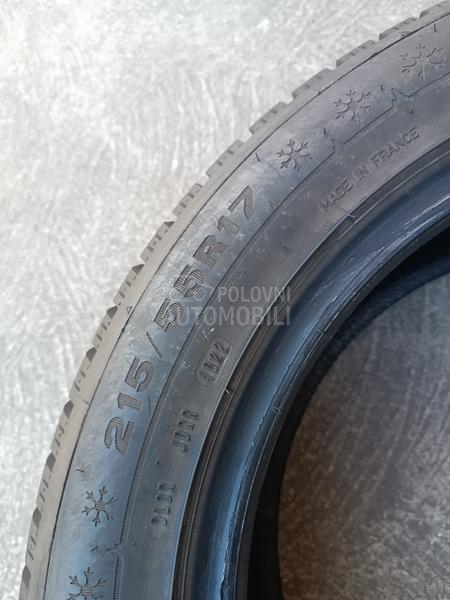 Dunlop 215/55 R17 Zimska