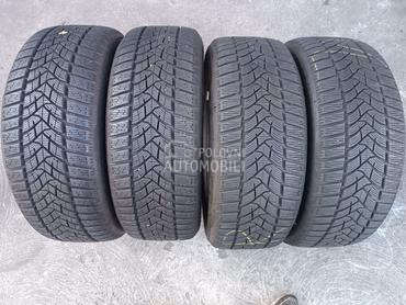 Dunlop 215/55 R17 Zimska