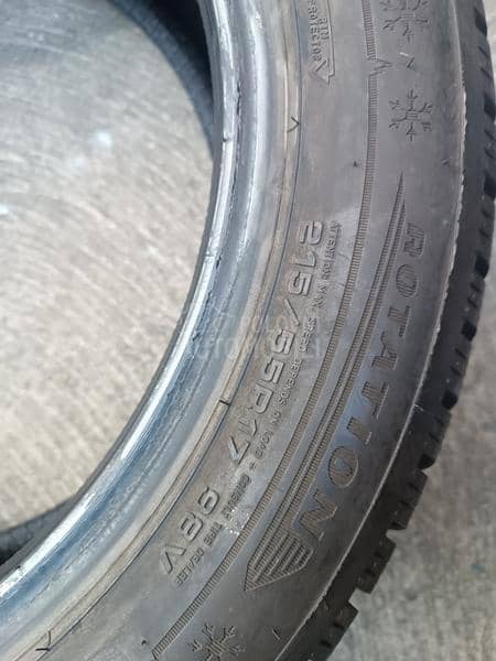 Dunlop 215/55 R17 Zimska