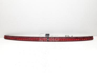 Stop svetlo treće za Mercedes Benz E 200, E 220, E 230 ... od 2009. do 2016. god.