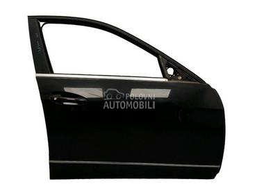 Vrata prednja desna za Mercedes Benz E 200, E 220, E 230 ... od 2009. do 2016. god.
