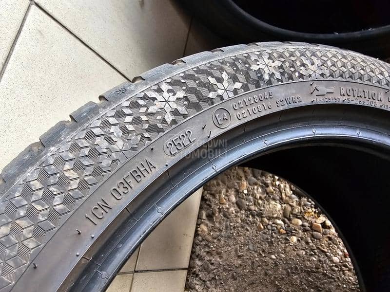 Continental 225/45 R18 Zimska