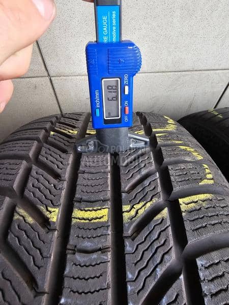 Continental 225/45 R18 Zimska