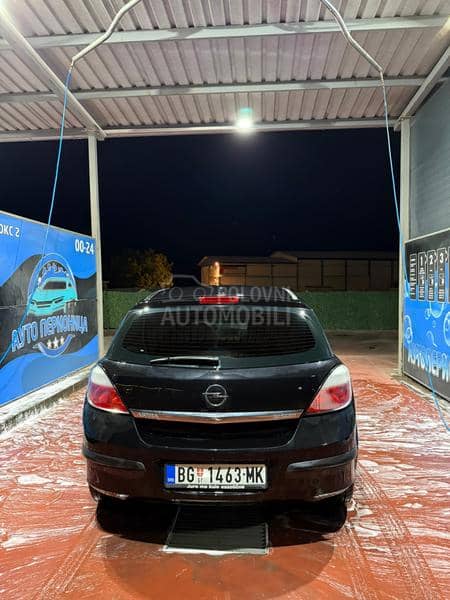 Opel Astra H 