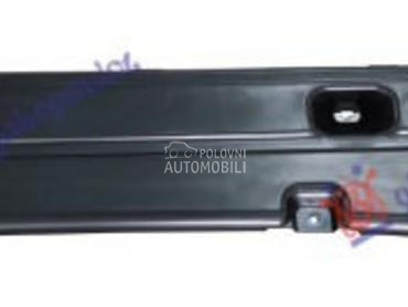 NOSAC PODA SREDNJI PLASTICNI za Audi Q7 od 2006. do 2009. god.