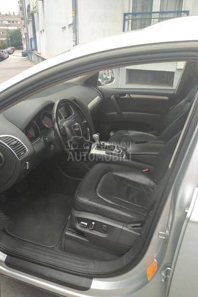 Audi Q7 Fu LL Servis Istoria