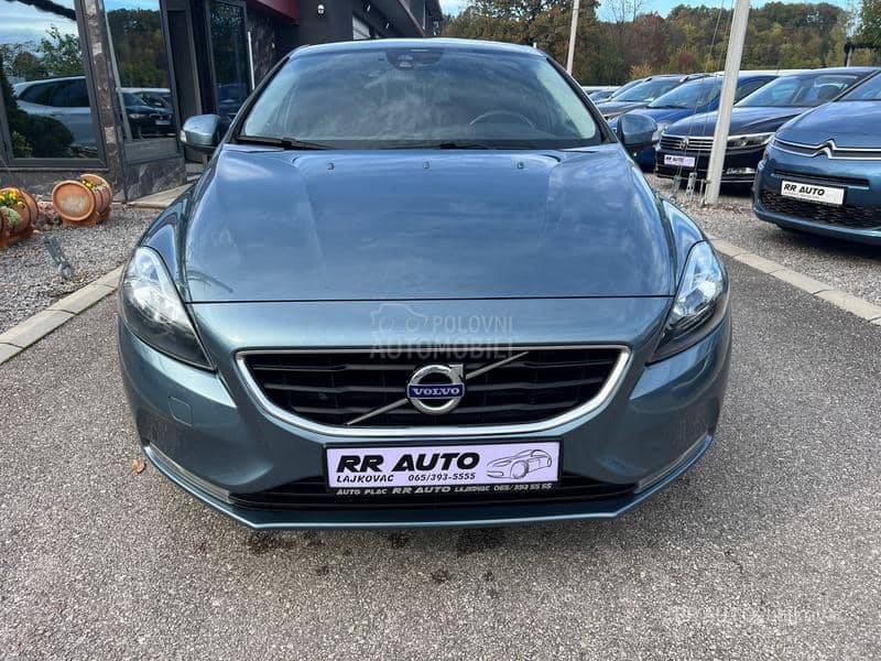 Volvo V40 1.6D MOMENTUM