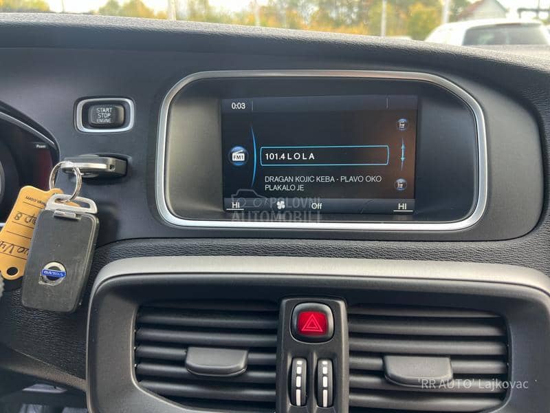 Volvo V40 1.6D MOMENTUM