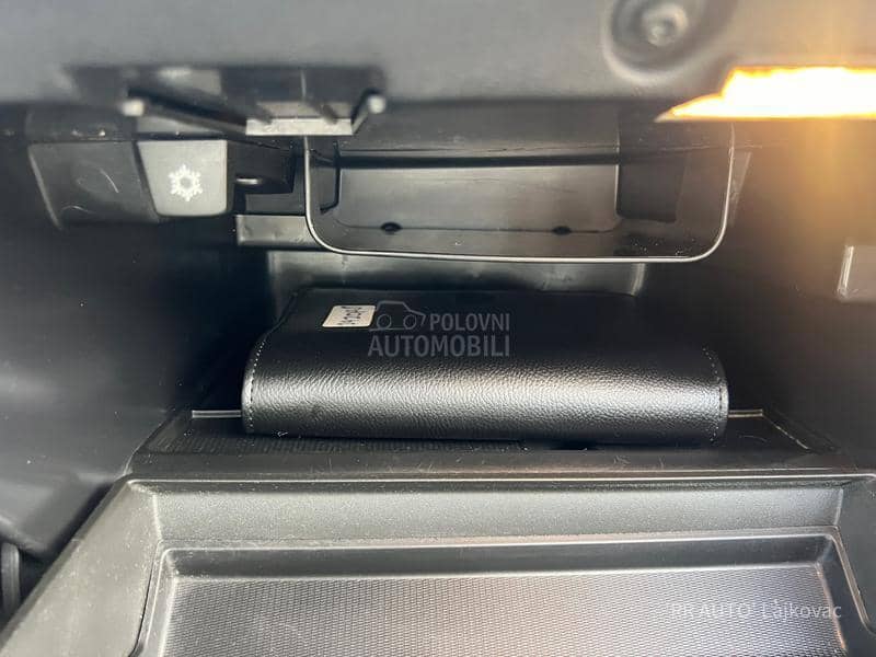 Volvo V40 1.6D MOMENTUM