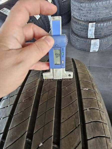 Michelin 215/65 R17 Letnja