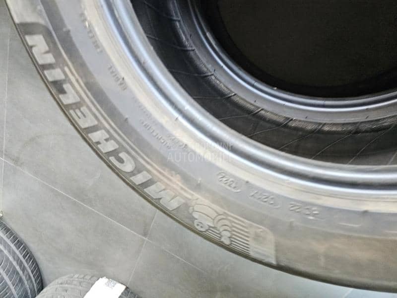 Michelin 215/65 R17 Letnja
