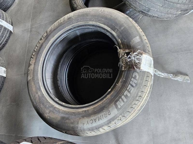 Michelin 215/65 R17 Letnja
