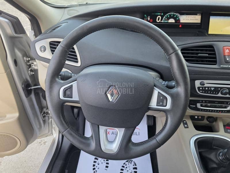 Renault Scenic 1.6 DCI N.A.V.I Renault Scenic 1.6 DCI N.A.V.I