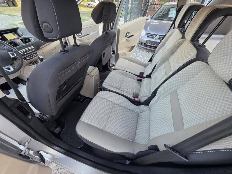 Renault Scenic 1.6 DCI N.A.V.I Renault Scenic 1.6 DCI N.A.V.I