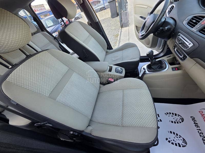 Renault Scenic 1.6 DCI N.A.V.I Renault Scenic 1.6 DCI N.A.V.I