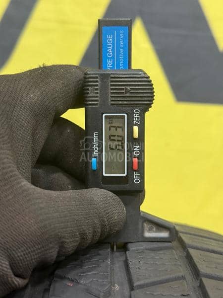 Continental 205/60 R16 Zimska