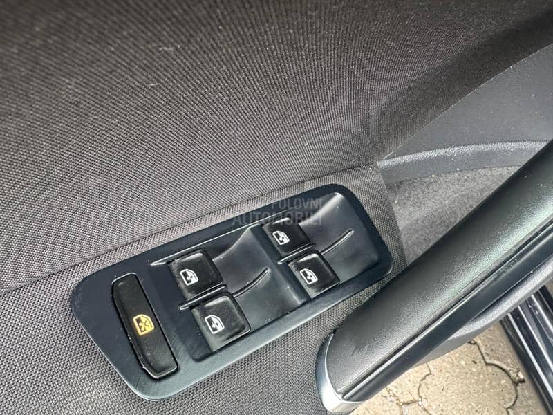 Volkswagen Golf 7 1.6 tdi LOUNGE