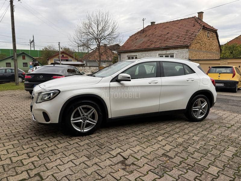 Mercedes Benz GLA 180 