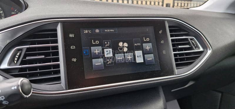 Peugeot 308 1.6HDI/LED/F U L L