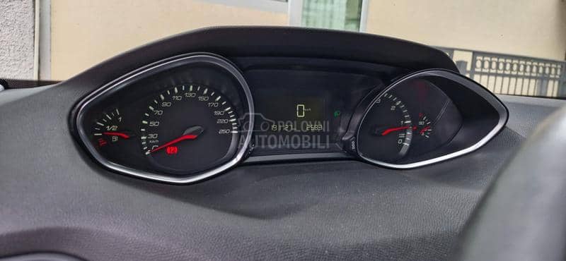 Peugeot 308 1.6HDI/LED/F U L L