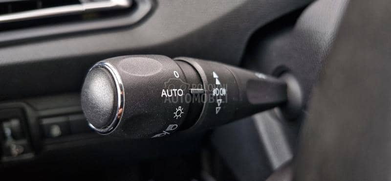 Peugeot 308 1.6HDI/LED/F U L L