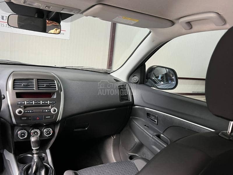 Mitsubishi ASX  Mitsubishi ASX