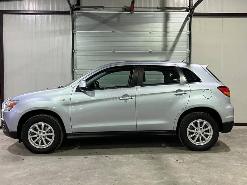Mitsubishi ASX  Mitsubishi ASX