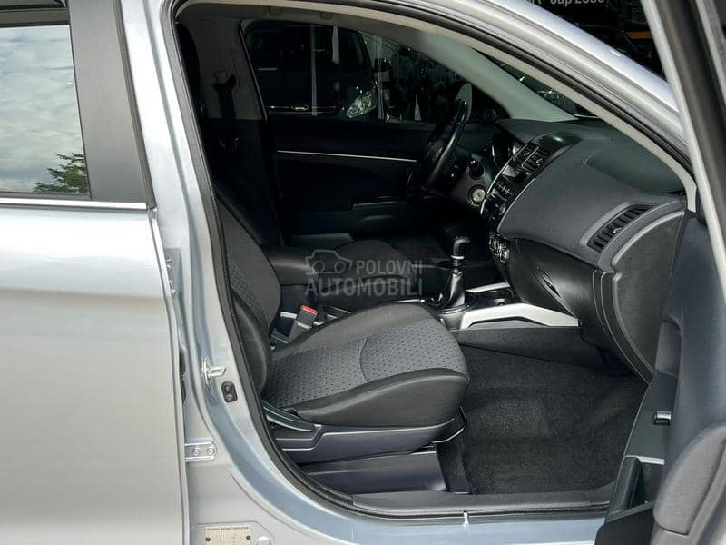 Mitsubishi ASX  Mitsubishi ASX