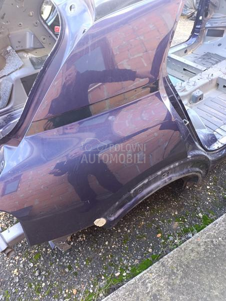 zadnja desna polustranica