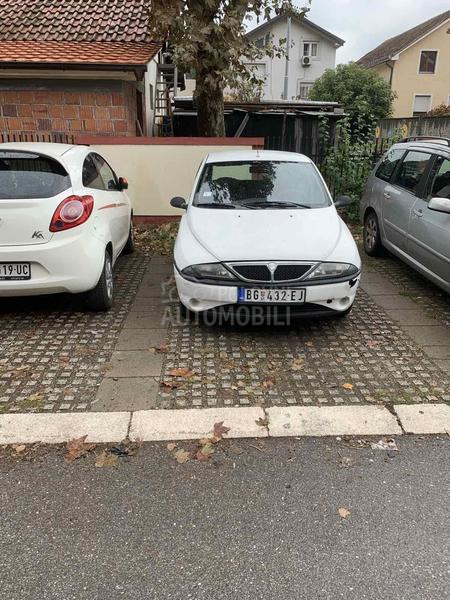 Lancia Ypsilon 