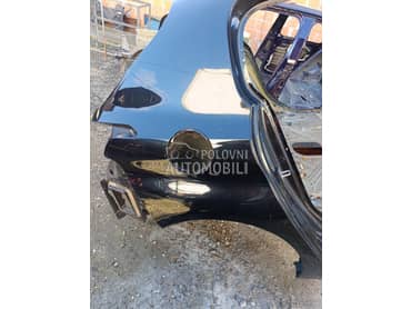 desna polustranica za Peugeot 308 od 2013. do 2017. god.