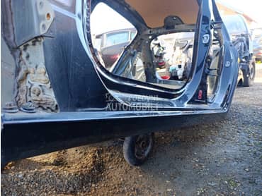 leva sajtna za Peugeot 308 od 2013. do 2017. god.