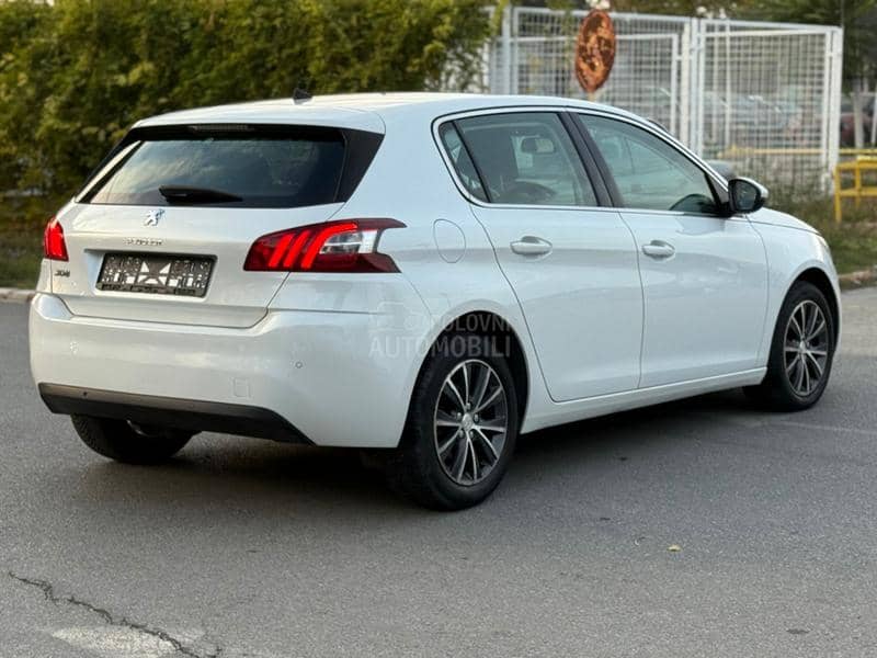 Peugeot 308 1.2 ALLURE