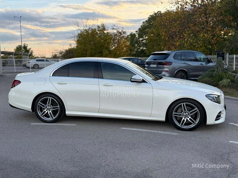 Mercedes Benz E 220 