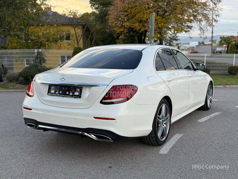 Mercedes Benz E 220 