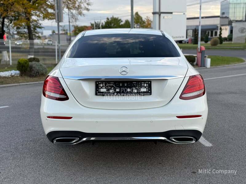 Mercedes Benz E 220 