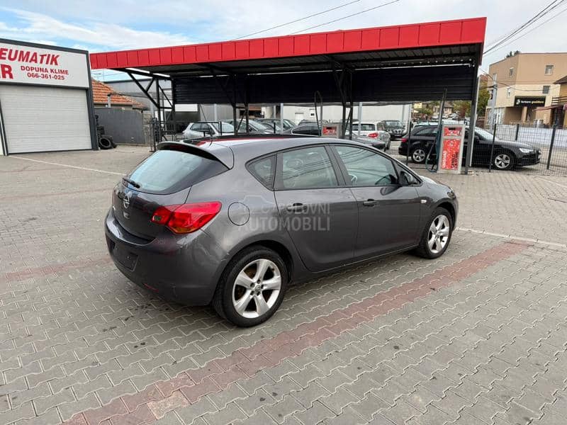 Opel Astra J 1.4 b //t.o.p//