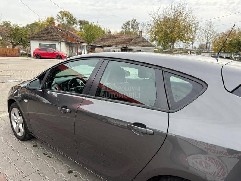 Opel Astra J 1.4 b //t.o.p//