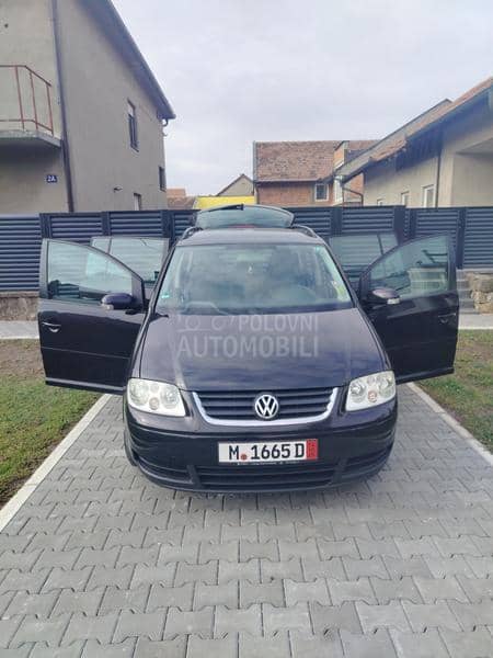 Volkswagen Touran 