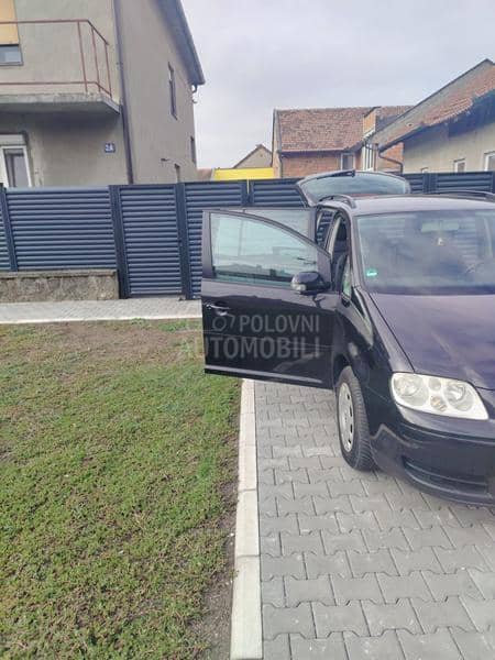 Volkswagen Touran 