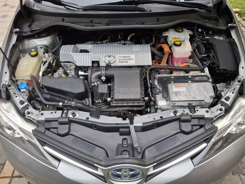 Toyota Auris 1.8 HYBRID