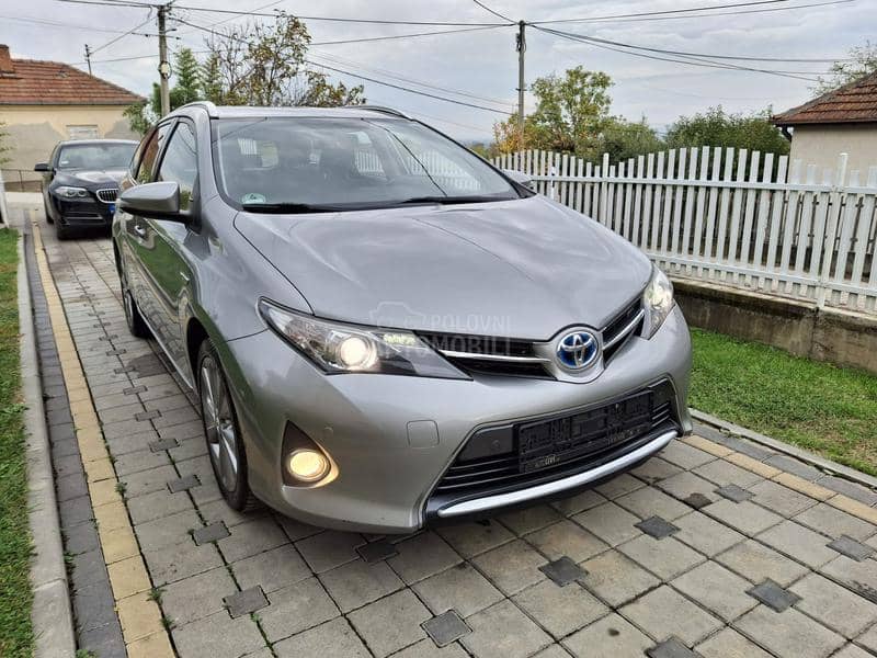 Toyota Auris 1.8 HYBRID