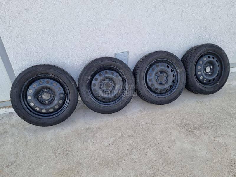 Barum 185/55 R15 Zimska