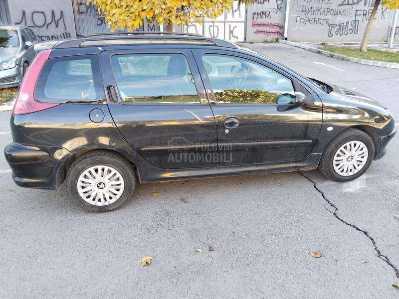 Peugeot 206 SW X LINE 1.4E